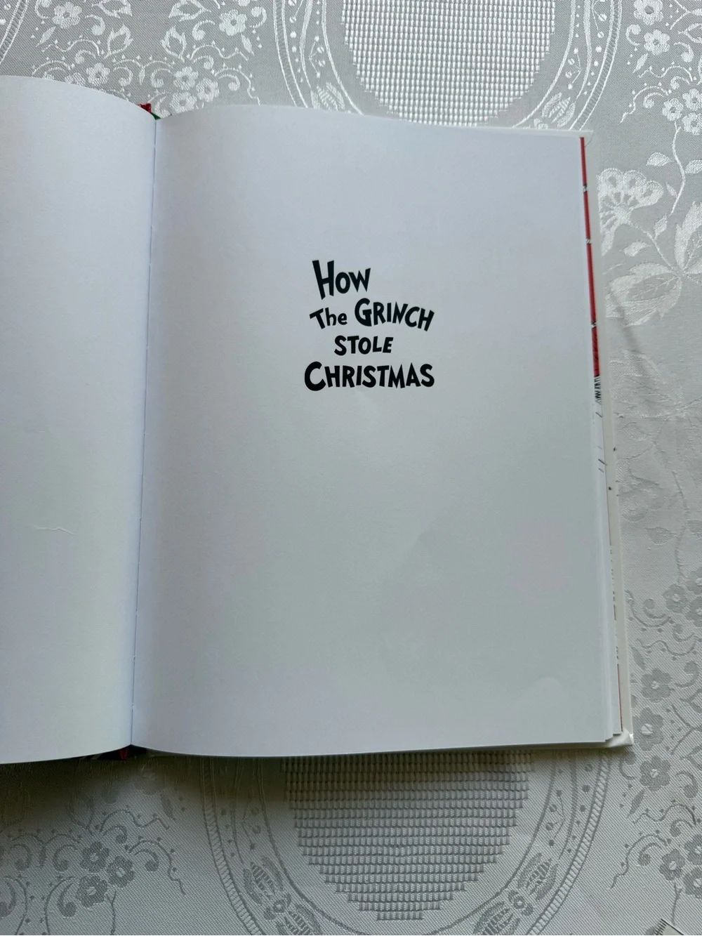 Dr. Seuss How The Grinch Stole Christmas Hard Cover Illustrated Red/Green/White